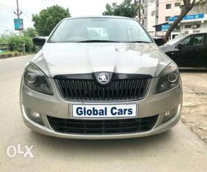 Skoda Rapid 1.5 Tdi Cr Elegance Black Package At, ,