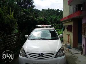 Innova  for sale base model double AC