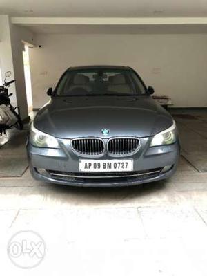 Well Maintained BMW 530i