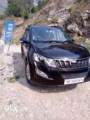 XUV 500 Black 4WD