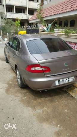 Skoda Superb 1.8 Tsi At