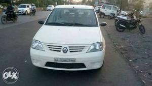  Mahindra Renault Logan petrol  Kms