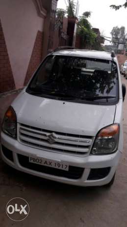 Wagonr Dou Lxi power staring showroom cond. urjent saile