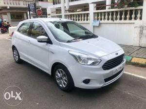 Ford Figo Figo 1.5p Titanium At, , Petrol