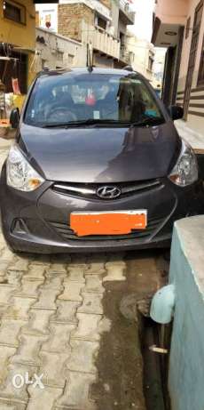  Hyundai Eon petrol  Kms