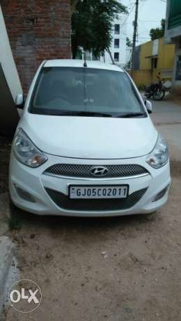  Hyundai I10 cng  Kms