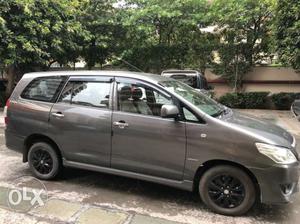  Toyota Innova diesel  Kms