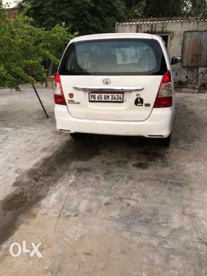  Toyota Innova diesel  Kms