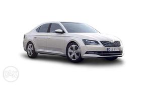 White skoda superb in excellent condition for immediate sale