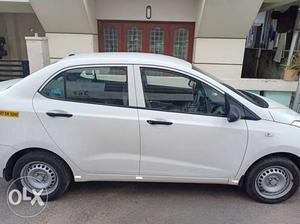  Hyundai Xcent diesel  Kms