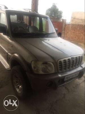  Mahindra Scorpio diesel top model  cc engine