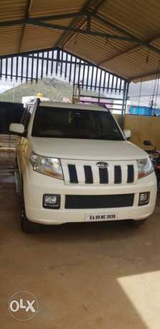 Mahindra TUV300 diesel  Kms  year T8