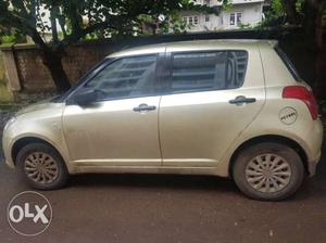 MH Maruti Suzuki Swift petrol Full Condition Top model.