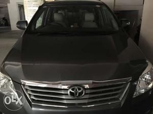  Toyota Innova diesel  Kms