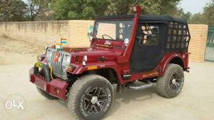 Cherry blossom colour jeep with excellent look we