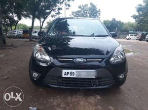 Ford Figo Duratec Titanium , Petrol