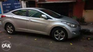  Hyundai Elantra petrol  Kms