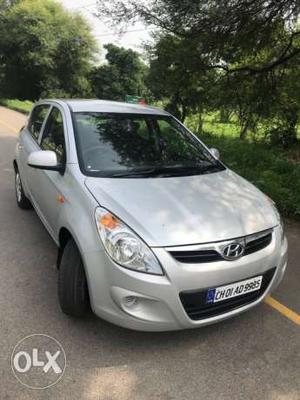  Hyundai I20 petrol  Kms