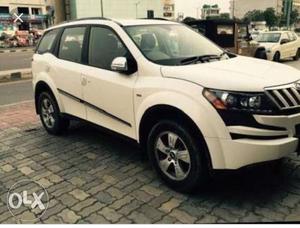  Mahindra Xuv500 silver colod diesel  Kms