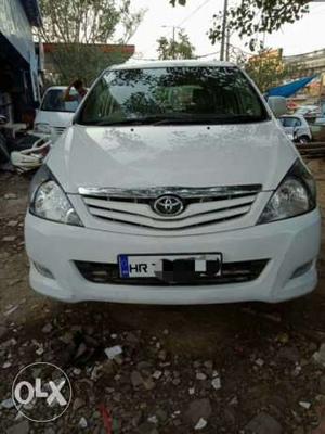 Toyota Innova 2.0 G, Cng