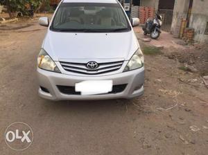  Toyota Innova diesel  Kms