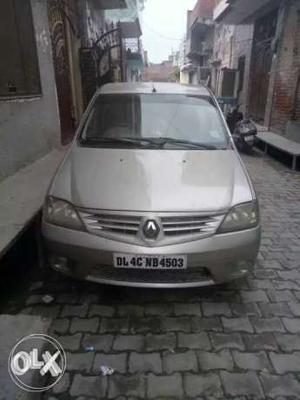  Mahindra Renault Logan cng  Kms