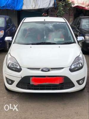  Ford Figo petrol  Kms