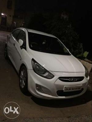  Hyundai Verna cng  Kms