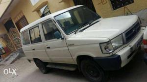 Toyota Qualis diesel  Kms  year  fixed fixed