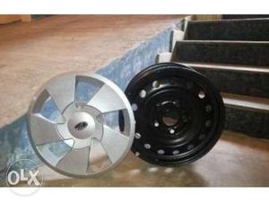 XUV500 Steel Wheels and Wheel Caps