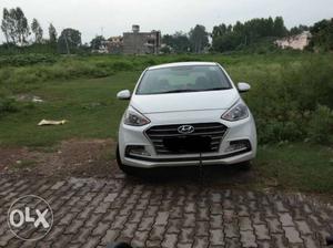  Hyundai Xcent petrol  Kms