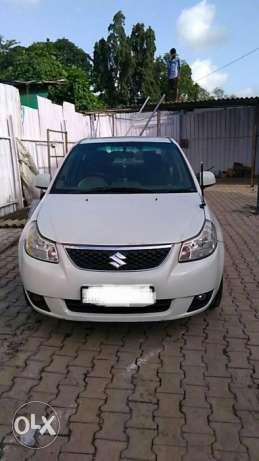  Maruti Suzuki Sx4 CNG  Km VIP car/ 2 air bag abs