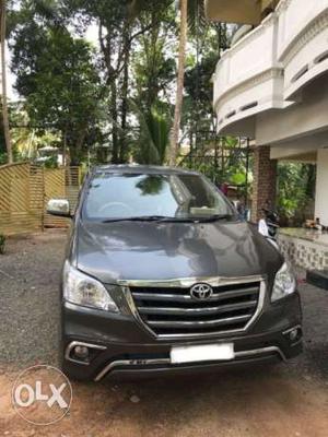 Toyota Innova 2.5 V 8 Str, , Diesel