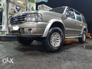  Ford Endeavour in awesome condition