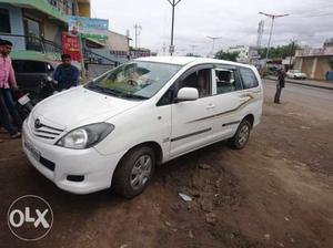  Toyota Innova diesel  Kms