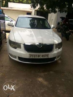 Skoda Superb Elegance 1.8 Tsi At, , Petrol