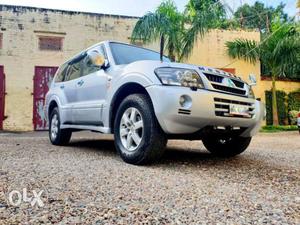 Very Well Maintained Mitsubishi Montero With Working 4*4.
