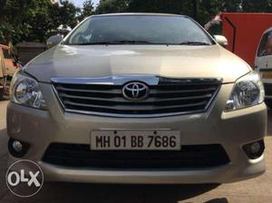 Toyota Innova 2.5 V 8 Str, , Diesel