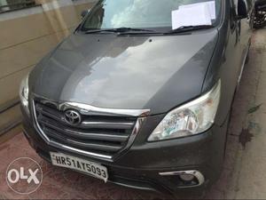  Toyota Innova diesel  Kms