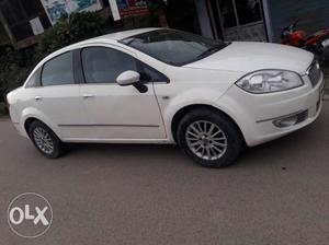  Fiat Linea petrol  Kms