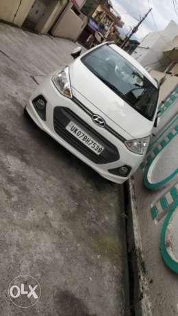  Hyundai Grand I 10 petrol  Kms