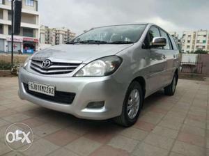 Toyota Innova 2.5 V 8 Str, , Diesel