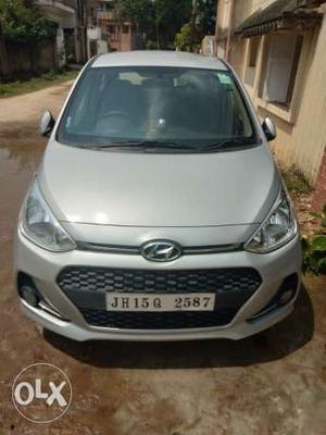  Hyundai Grand I10 petrol  Kms