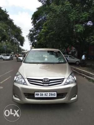 Toyota Innova 2.5 V 8 Str, , Diesel