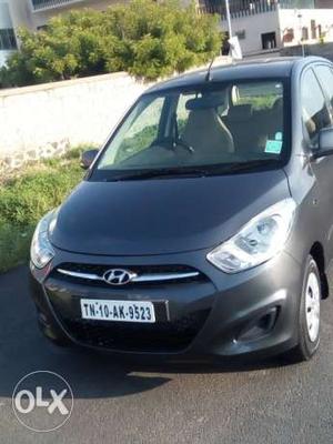  Automatic Sportz. Hyundai i10 AT Grey.