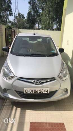  Hyundai Eon petrol  Kms