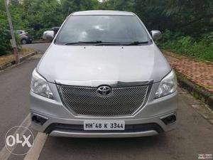  Toyota Innova diesel  Kms