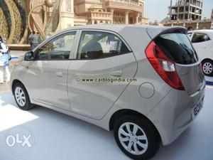 Hyundai Eon petrol 450 Kms  year