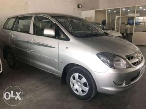 Toyota Innova 2.0 G, Diesel