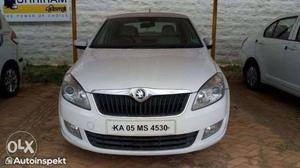 Skoda Rapid 1.6 Mpi Elegance At, , Petrol